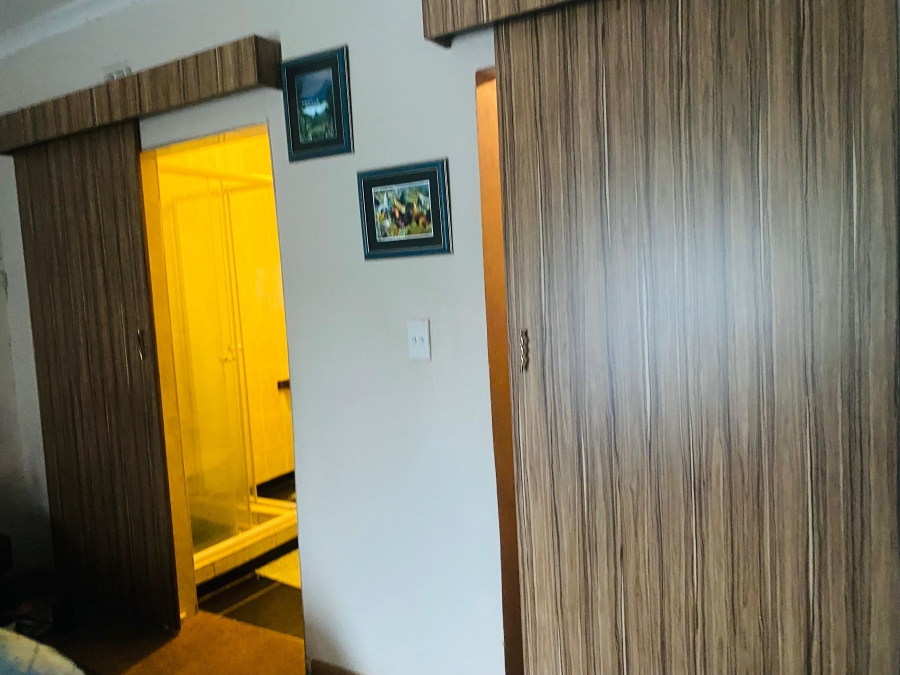 3 Bedroom Property for Sale in Roodia Free State